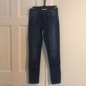 Levi’s Skinny Jeans 711